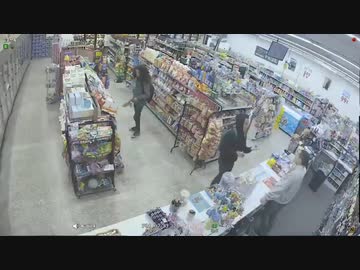 ホモと見る　この世の終わりみたいなコンビニ