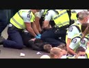 正義と悪が逆転：強制排除する警察：NZ国会議事堂前の毒ワクチン接種義務化反対デモ