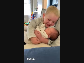 ホモと見る　初めて弟と対面したおにいちゃん