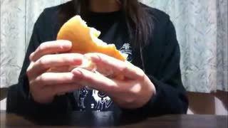 【七緒】ハンバーガーを食べました