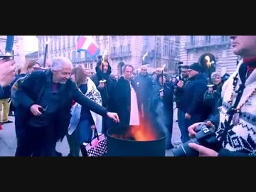 ワクパスを燃やして自由を取り戻す！接種者、非接種者が団結！