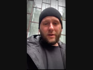 ホモと見るインスタ撮影中に爆撃されるウクライナ人