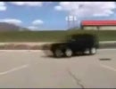 ＲＶ車で見事なドリフト！