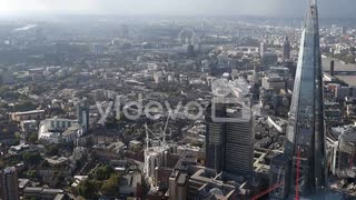 Flying Past the Shard in London　okirakuhuhu