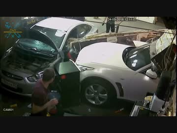 その車たちは事故をする【019】