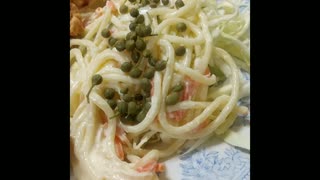 パスタサラダにも青実山椒ほしい美味しさ倍増残っていたのに新品開封パスタサラダ違ったまずったさらだった