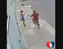 ホモと見る　携帯を盗もうとした男性の末路が酷過ぎる
