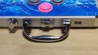 アタッシュケース型筐体