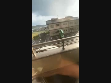 江戸っ子と見る車を吹き飛ばす竜巻