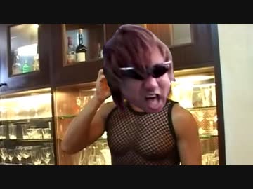 すごく気持ちよさそうにビールを飲むタクヤさん