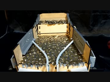 【磁石で合体...?】組み換え式で2in1な巨大メダルゲーム作ってみた！