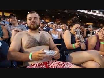 ホモと見る水着みたいな胸毛