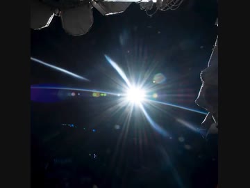 ホモと見る　宇宙から見た日没