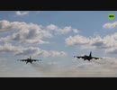 戦闘中のロシアの スホーイ25 戦闘機