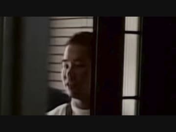 視聴者と目が合ってしまいドアをそっ閉じする先輩