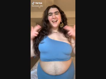 ホモと見る体毛をあえて処理しないのをイケてると思い込んでいる女