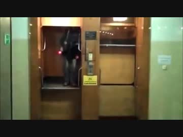 ホモと見るアクションゲームでよくあるエレベーター