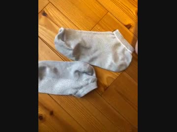 スニーカーソックスは、足が日に焼けるから良くない