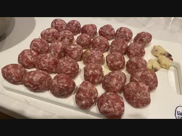 【風邪気味のサスケくんに食べさせるつみれ鍋】自分を大蛇丸と信じて止まない一般男性が優勝する動画です。