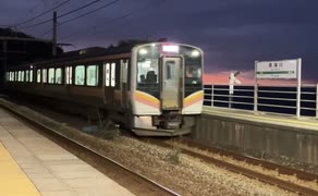 青海川駅で電車を撮る【おしょうゆさん切り抜き】