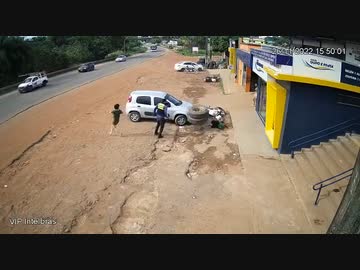 ホモと見る追尾してくる脱輪タイヤ