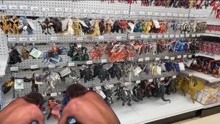 おもちゃ売り場にいたウリやってそうなガキ