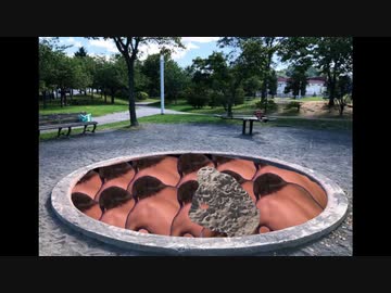 ひとりぼっちでタクヤさんする砂遊び