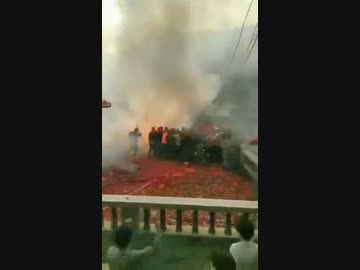 ホモと見る春節の爆竹