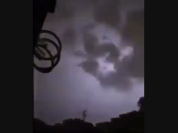 雷が鳴ると夜空に現れるハガー市長