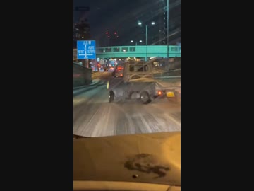 ホモと見る後続車を誘惑する車