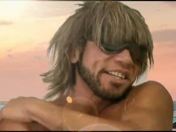 海水浴を満喫しているタクヤさん