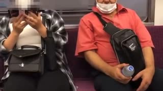 ホモと見るわざとらしい寝たふり