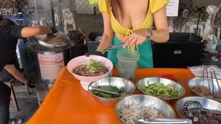 美女めしbangkok beauty street food