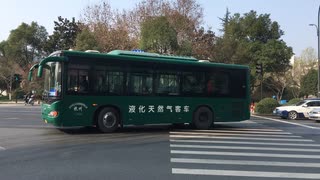 杭州公交 KLQ6895GQC5 1218路 1-2414