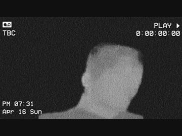 監視カメラに映り込んでしまった謎の白い影