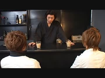 無駄だよ。その扉は反応しないのだ