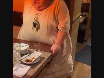 ホモと見る挟まってしまったポッチャリ系女子