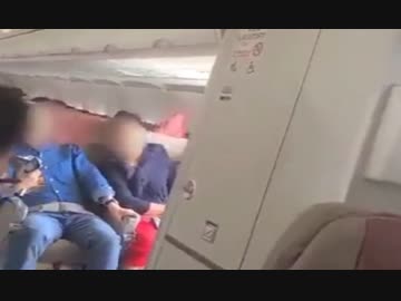 ホモと見る飛行機のドアが開いてしまうトラブル