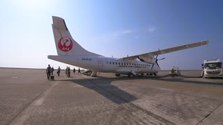 ある日の桜島（その３６５）＜鹿児島空港→奄美空港の離着陸とか上空から見る桜島とか（ATR42-600）＞