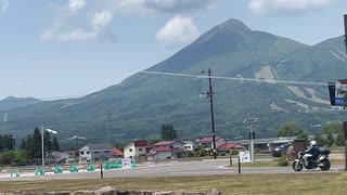 福島県猪苗代町　道の駅福島　磐梯山を眺める　2023　0527