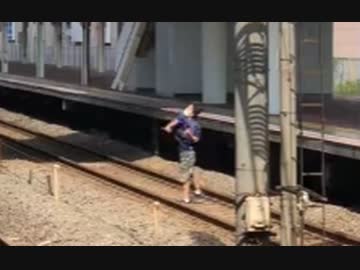 ホモと見る悲しき投石男