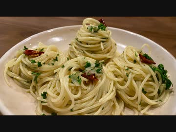 【生パセリを刻むペペロンチーノ】自分を大蛇丸と信じて止まない一般男性が優勝する動画です。