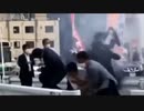 ■謎の多い安部元総理銃撃事件のスローモーションと画像分析 襟の衝撃の瞬間に肺から心臓へ貫く傷を負っている。この致命傷の弾は山上容疑者の弾ではない 。安部晋三さんの頸の右から入射口