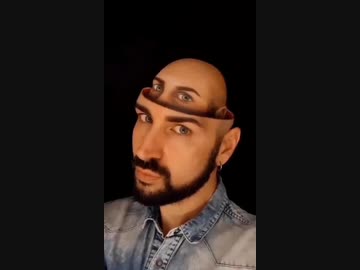 ホモと見る頭に絵を描くハゲ