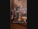 ホモと見る店内の様子を見ながら糞を出せるトイレ