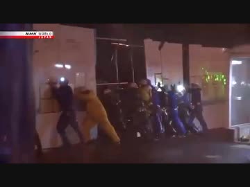 ホモと見るゲリラ豪雨に立ち向かう男たち