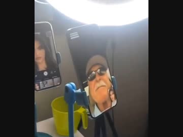 ホモと見るスマホを2台使ったネカマに釣られるおじさん