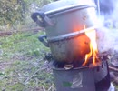 おでんの大根煮ながら冷凍たこ焼きを蒸す