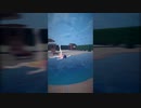 氷が張ったプールにダイブ