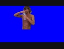 アクエリアスを飲むタクヤさん